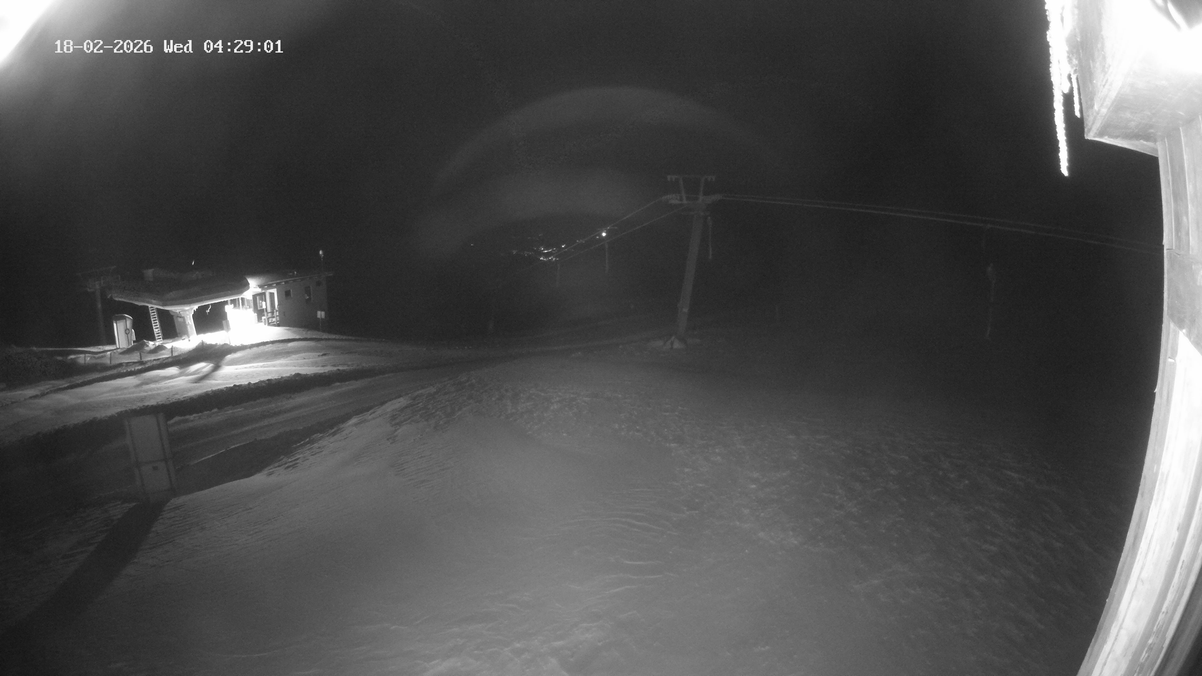 Archived image Webcam Upper Station of the Venetbahn in Landeck