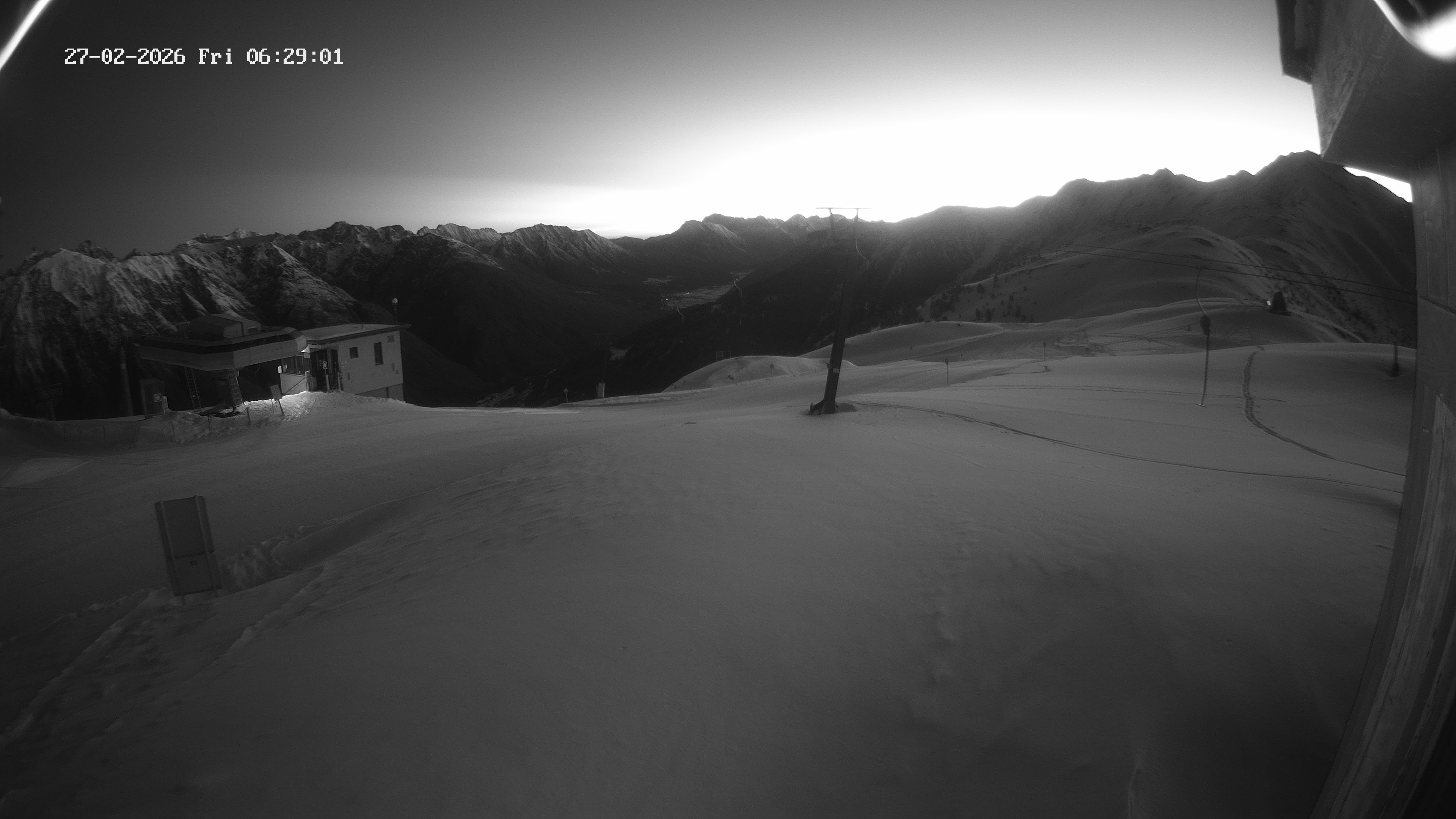 Archiv Foto Webcam Bergstation Venetbahn in Landeck