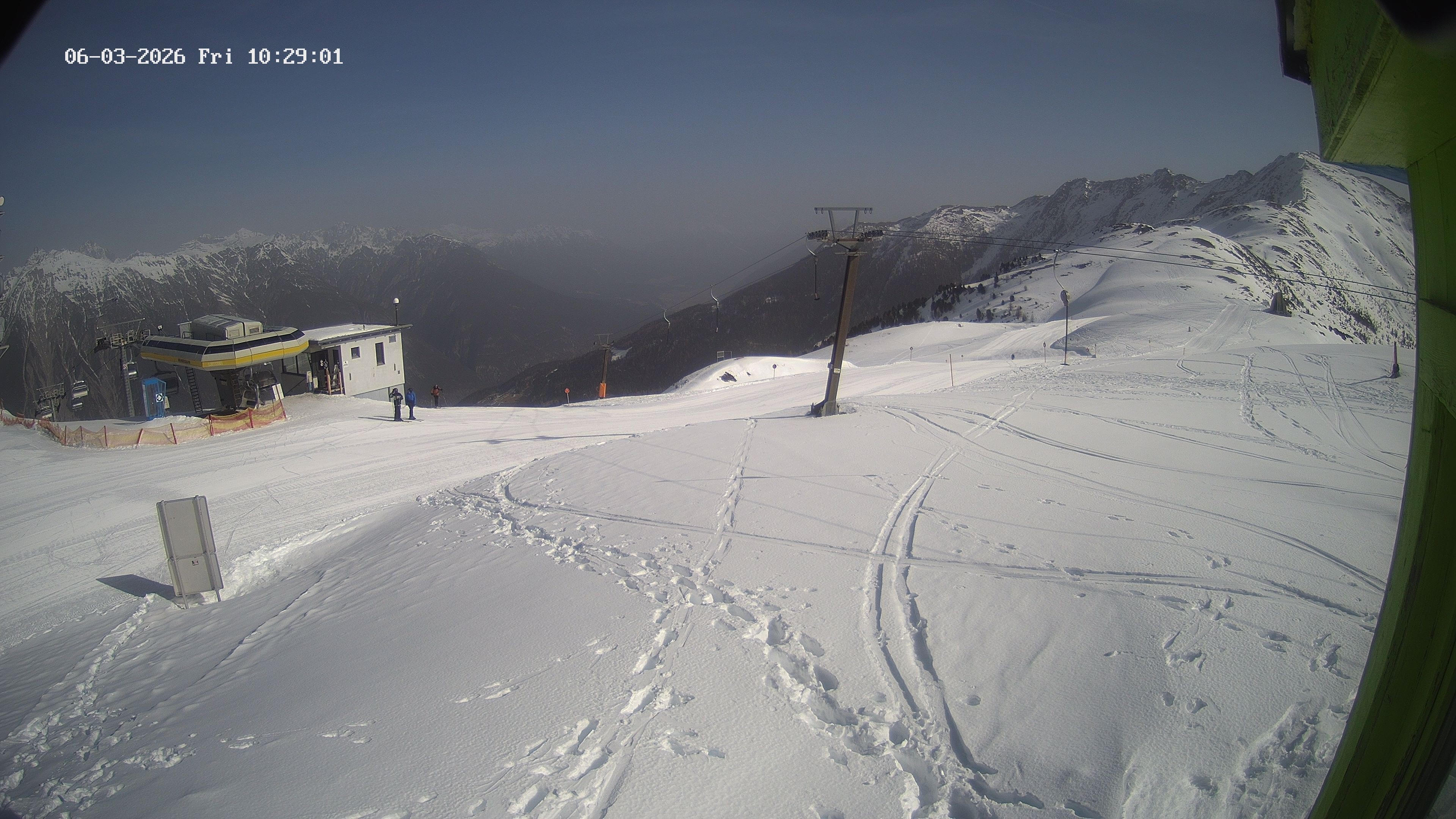 Archived image Webcam Upper Station of the Venetbahn in Landeck