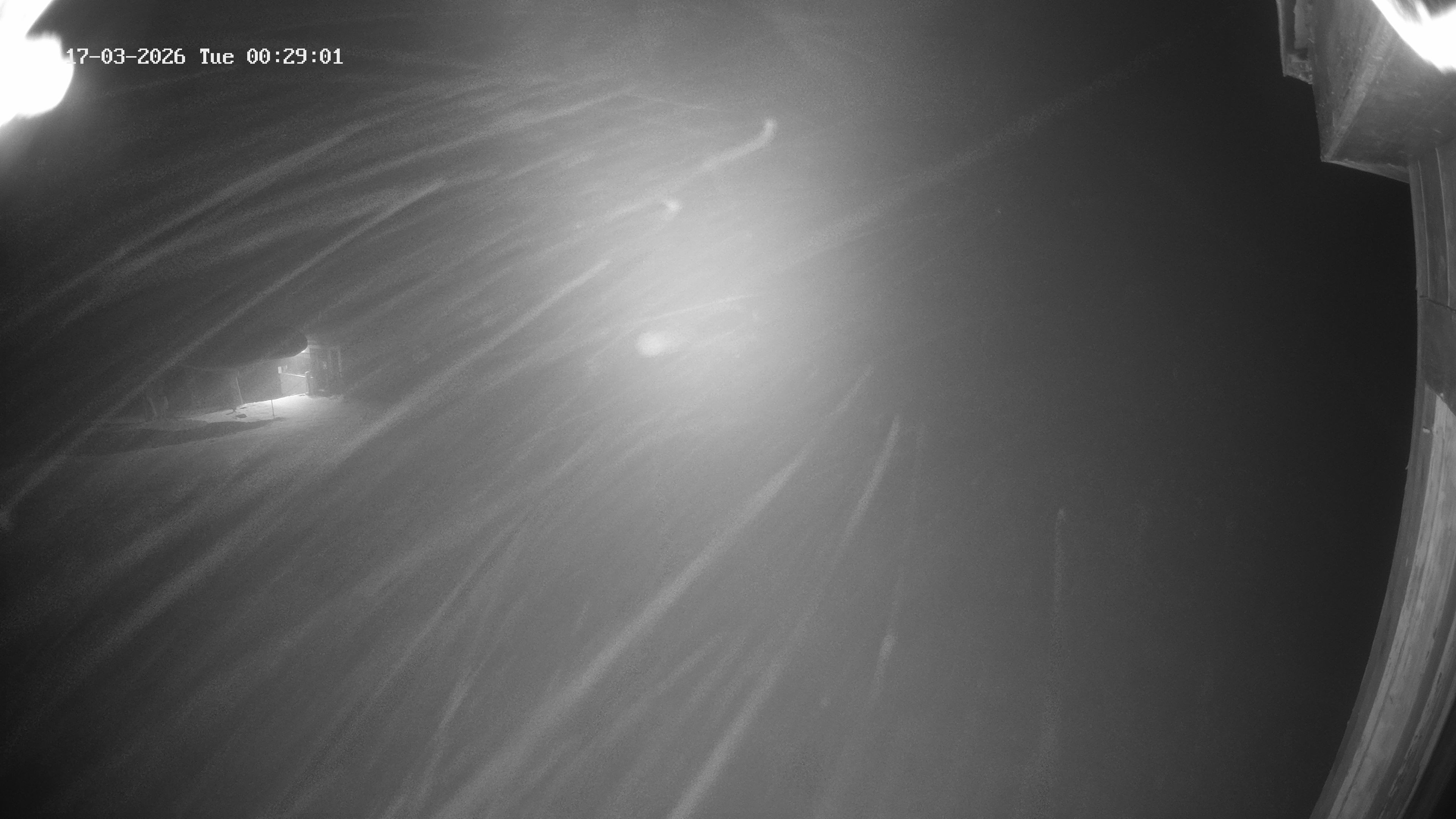 Archived image Webcam Upper Station of the Venetbahn in Landeck