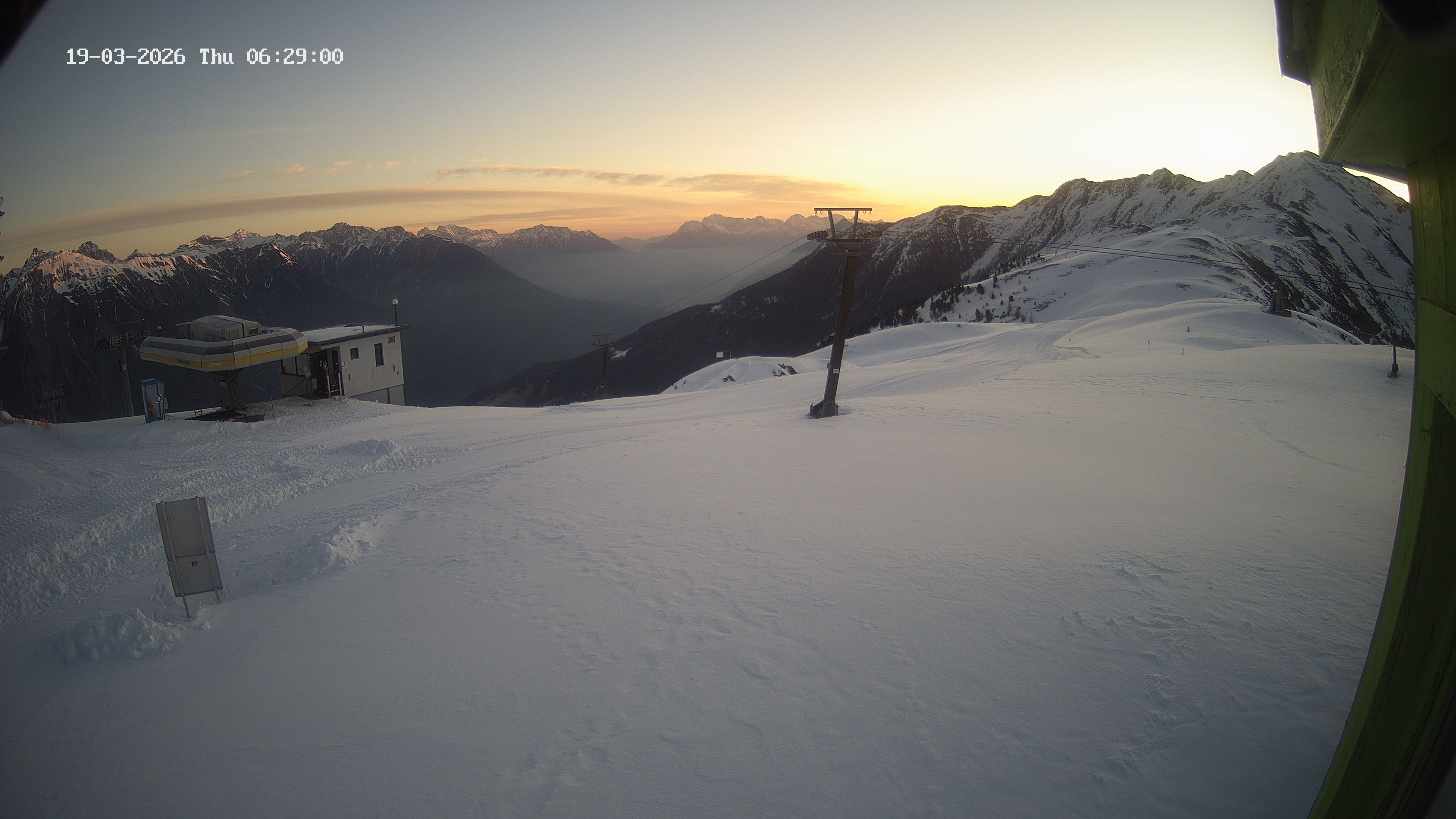 Archiv Foto Webcam Bergstation Venetbahn in Landeck