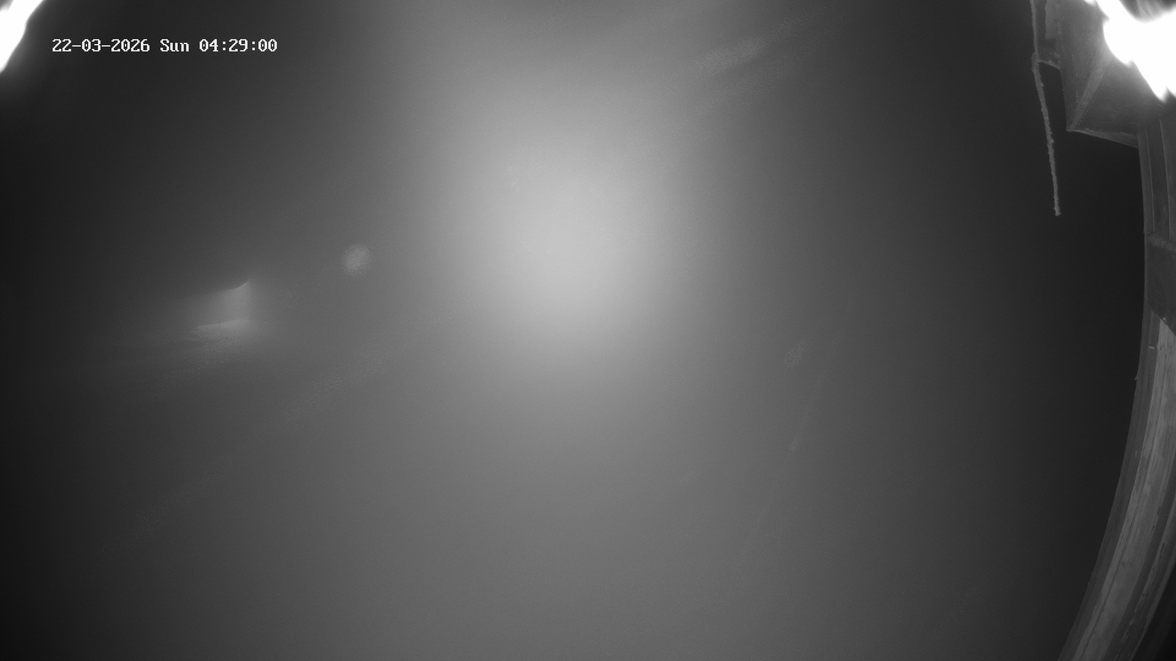 Archived image Webcam Upper Station of the Venetbahn in Landeck