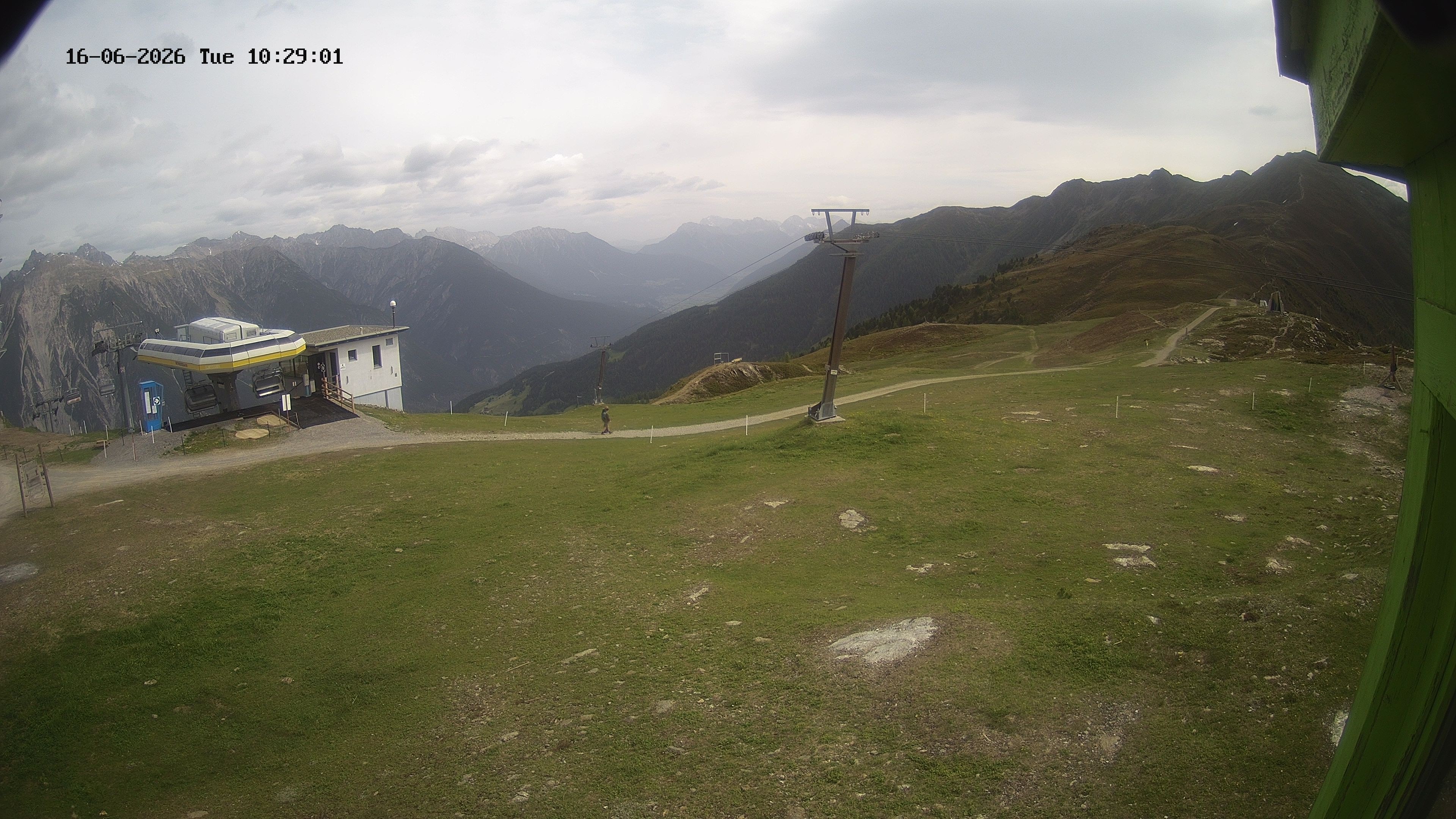 Archiv Foto Webcam Bergstation Venetbahn in Landeck