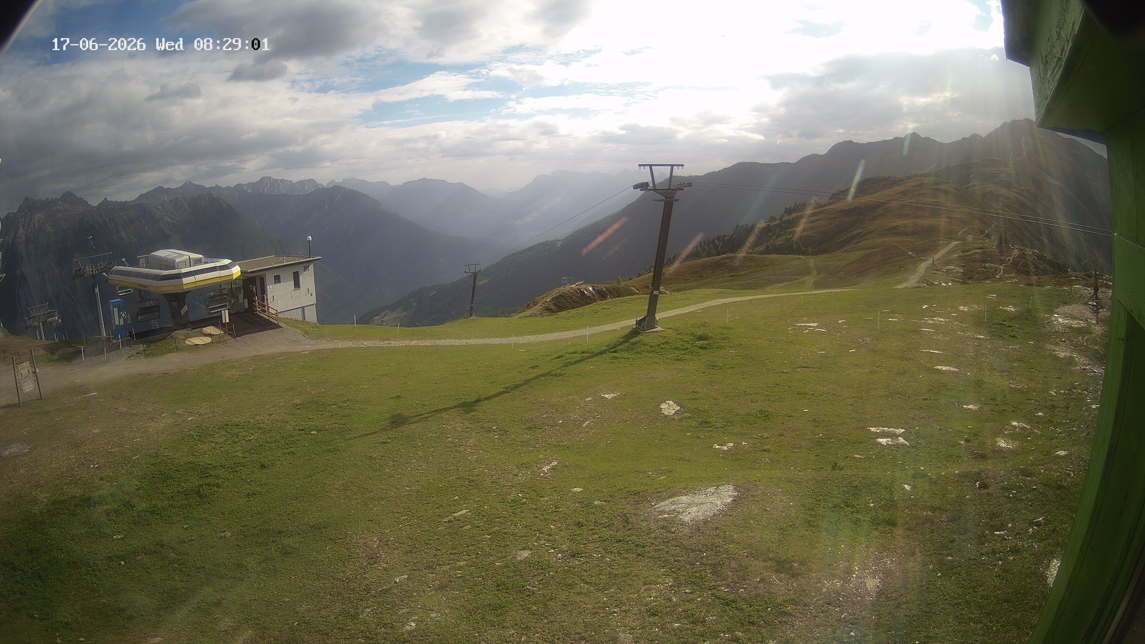 Archiv Foto Webcam Bergstation Venetbahn in Landeck
