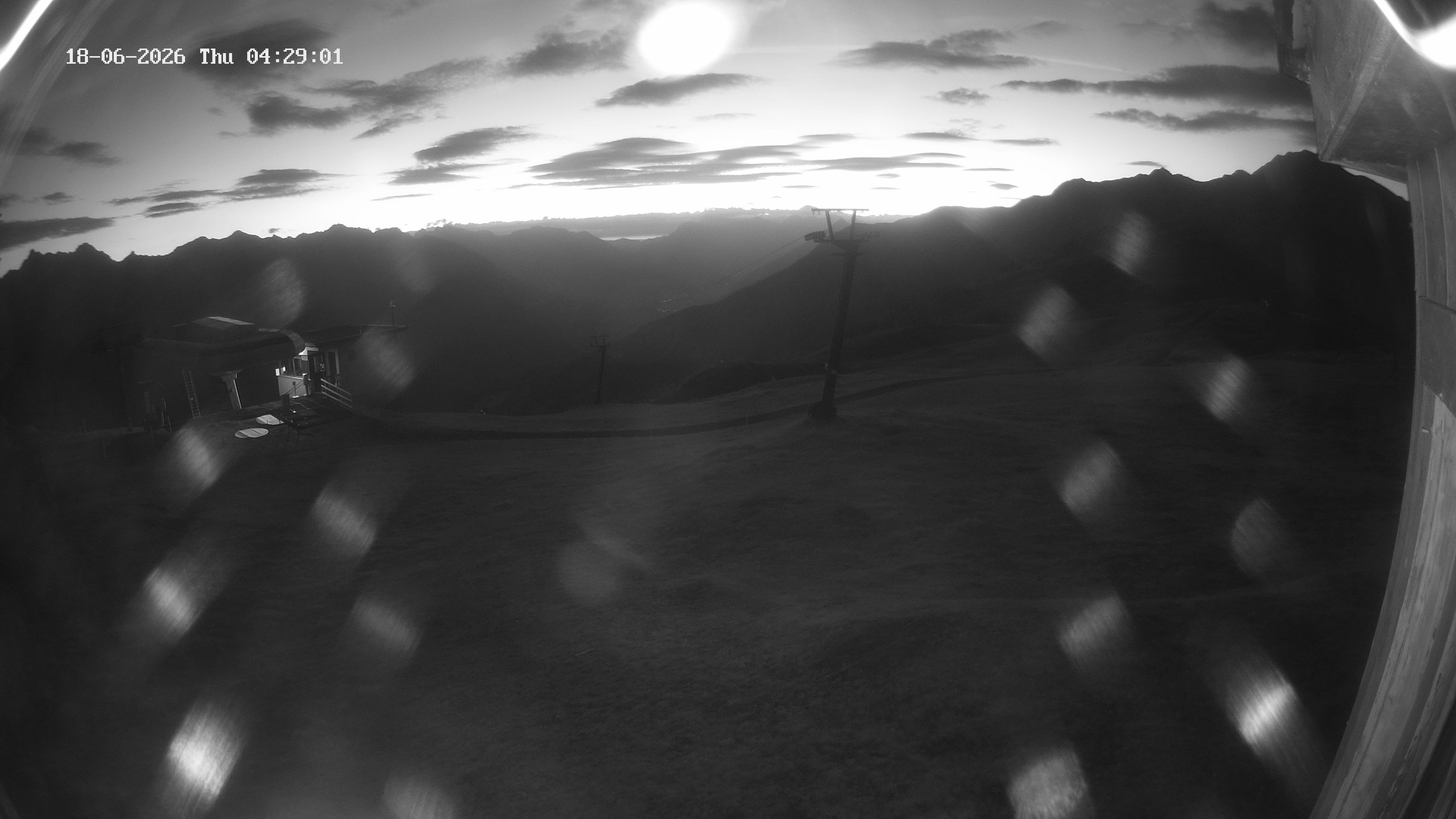 Archiv Foto Webcam Bergstation Venetbahn in Landeck