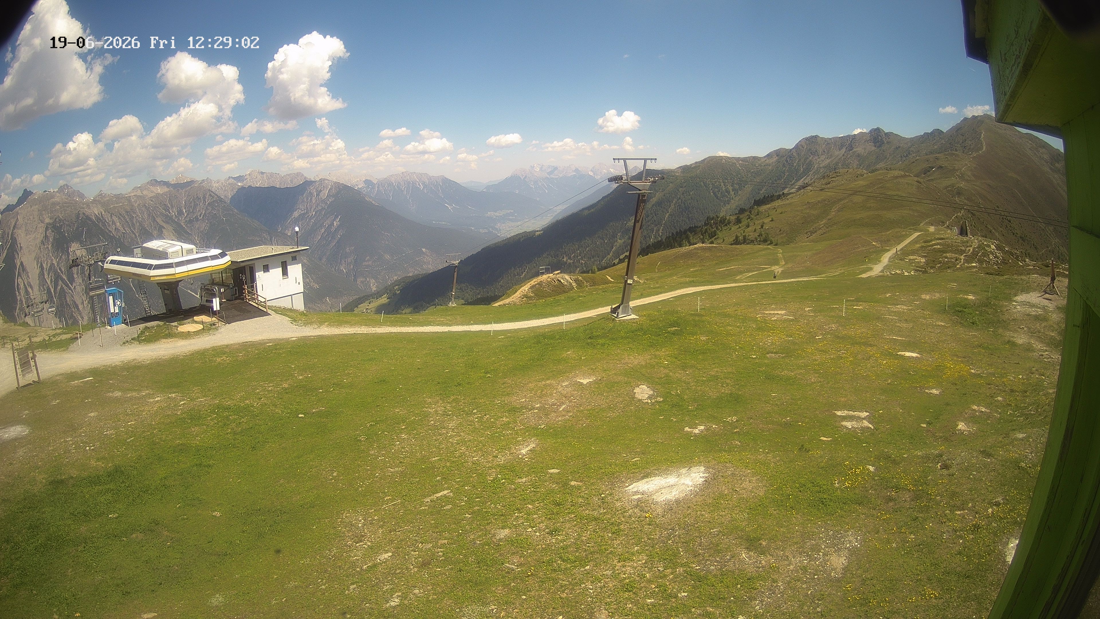 Archiv Foto Webcam Bergstation Venetbahn in Landeck