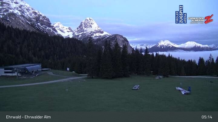 Archiv Foto Webcam Sicht auf das Kinderland an der Ehrwalder Alm