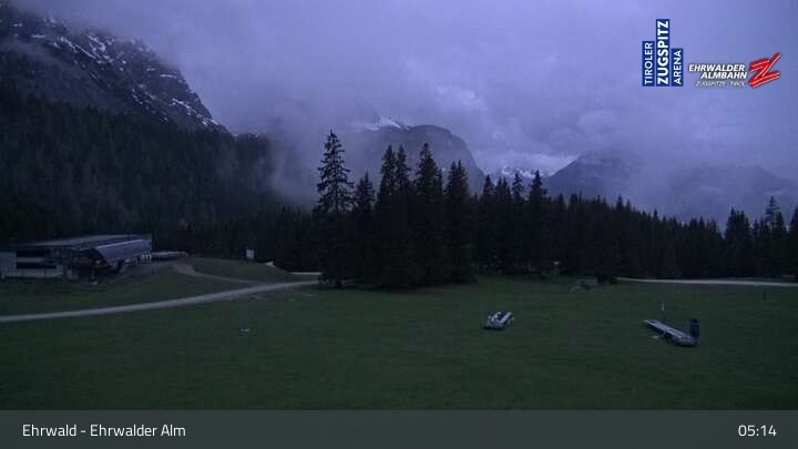 Archiv Foto Webcam Sicht auf das Kinderland an der Ehrwalder Alm