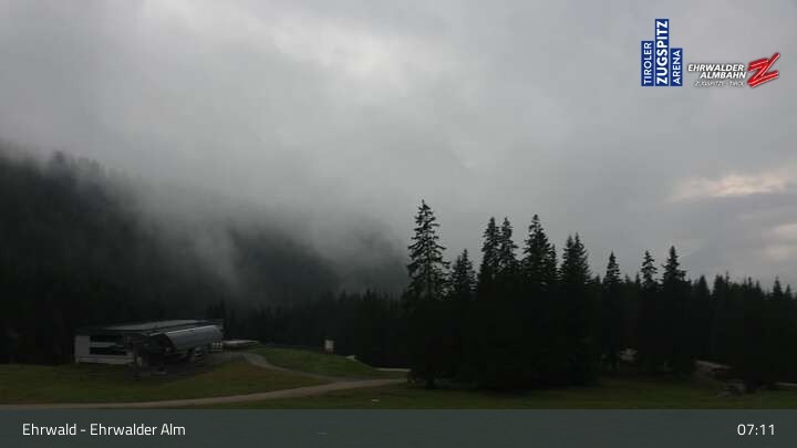 Archiv Foto Webcam Sicht auf das Kinderland an der Ehrwalder Alm