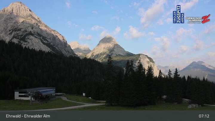 Archiv Foto Webcam Sicht auf das Kinderland an der Ehrwalder Alm