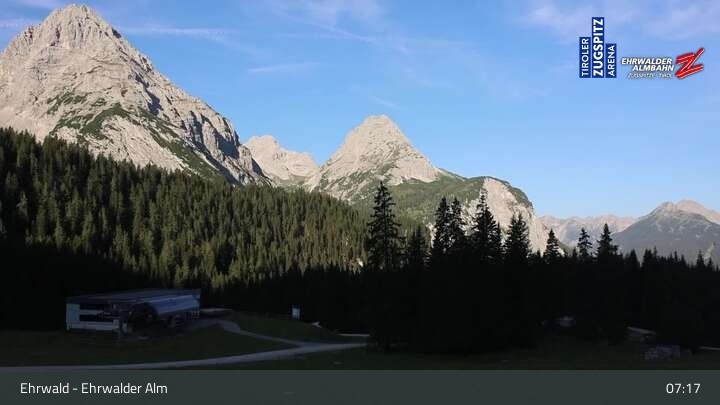 Archiv Foto Webcam Sicht auf das Kinderland an der Ehrwalder Alm