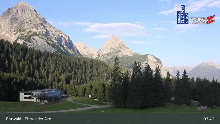 Archiv Foto Webcam Sicht auf das Kinderland an der Ehrwalder Alm