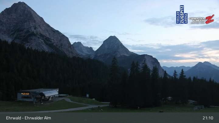 Archiv Foto Webcam Sicht auf das Kinderland an der Ehrwalder Alm