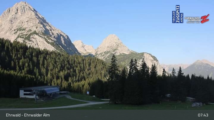 Archiv Foto Webcam Sicht auf das Kinderland an der Ehrwalder Alm
