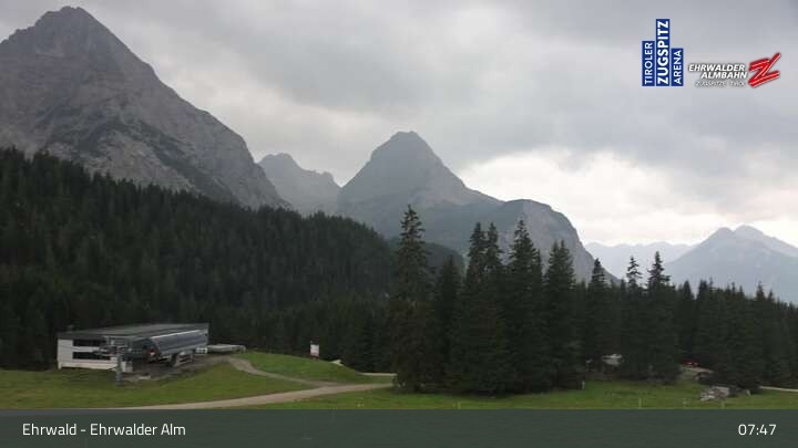 Archiv Foto Webcam Sicht auf das Kinderland an der Ehrwalder Alm