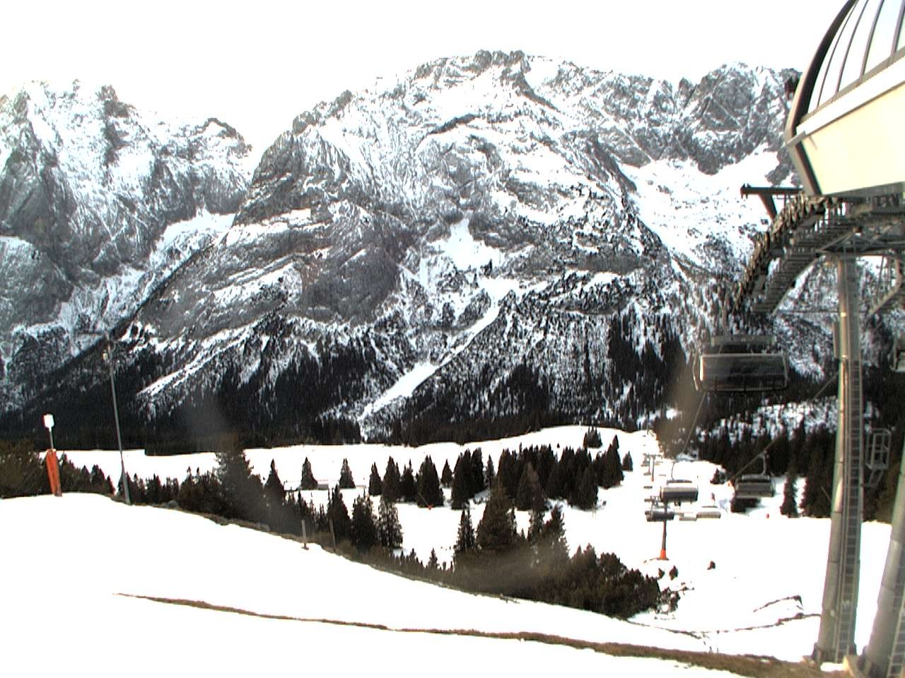 Archiv Foto Webcam Bergstation Sesselbahn Gaistal, Ehrwalder Alm