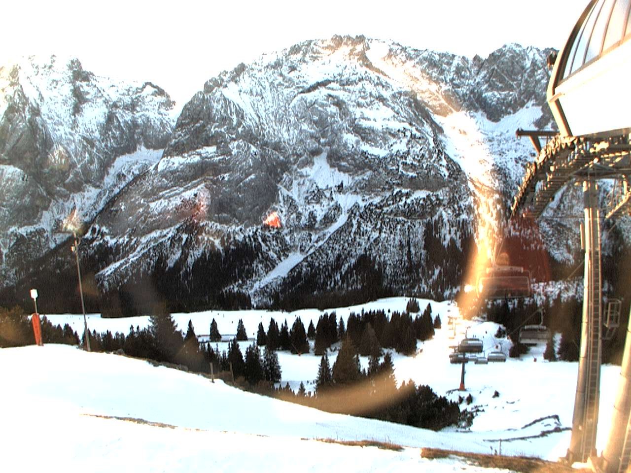 Archiv Foto Webcam Bergstation Sesselbahn Gaistal, Ehrwalder Alm