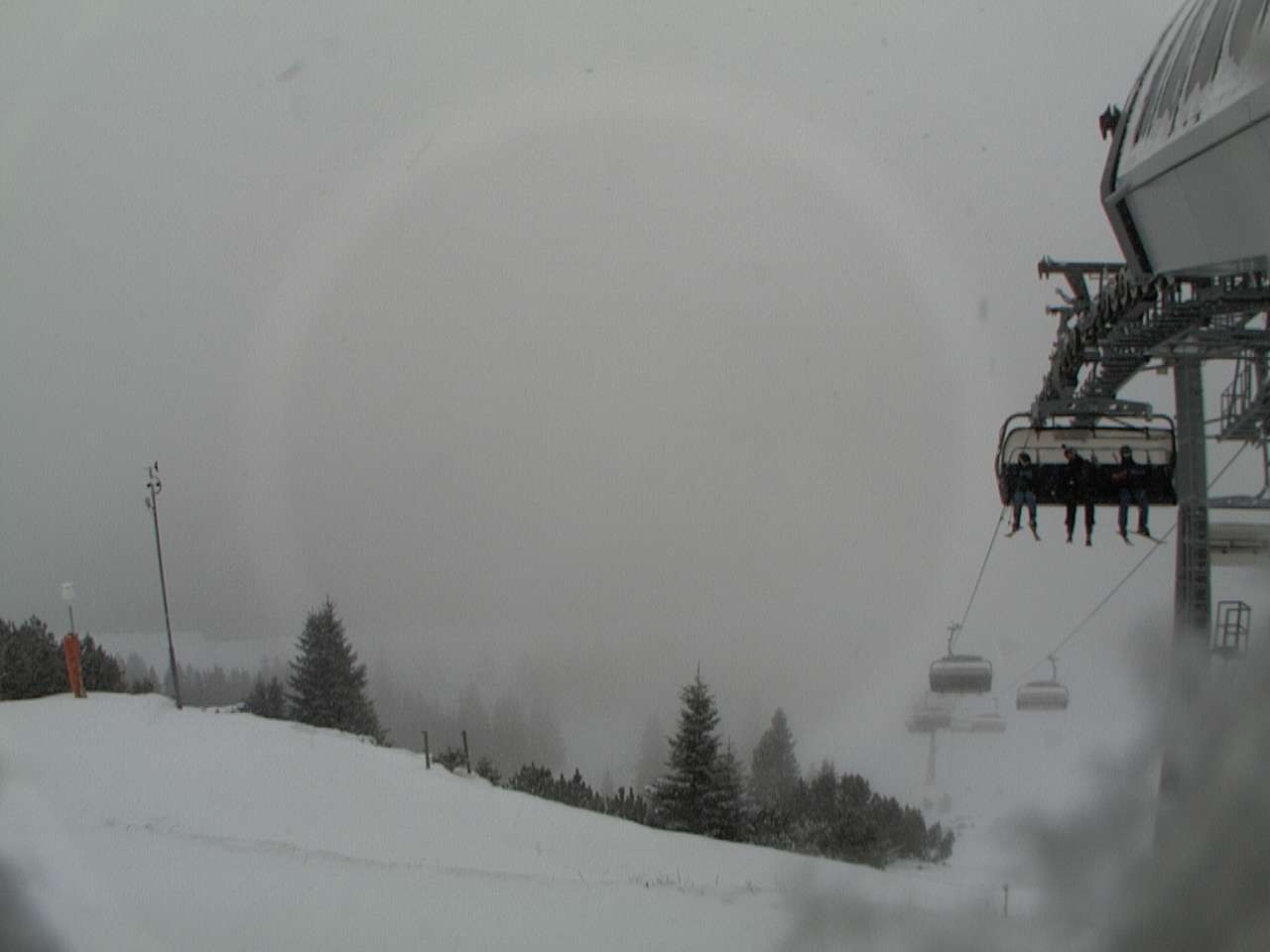 Archived image Webcam mountain station chairlift "Gaistal", "Ehrwalder Alm"