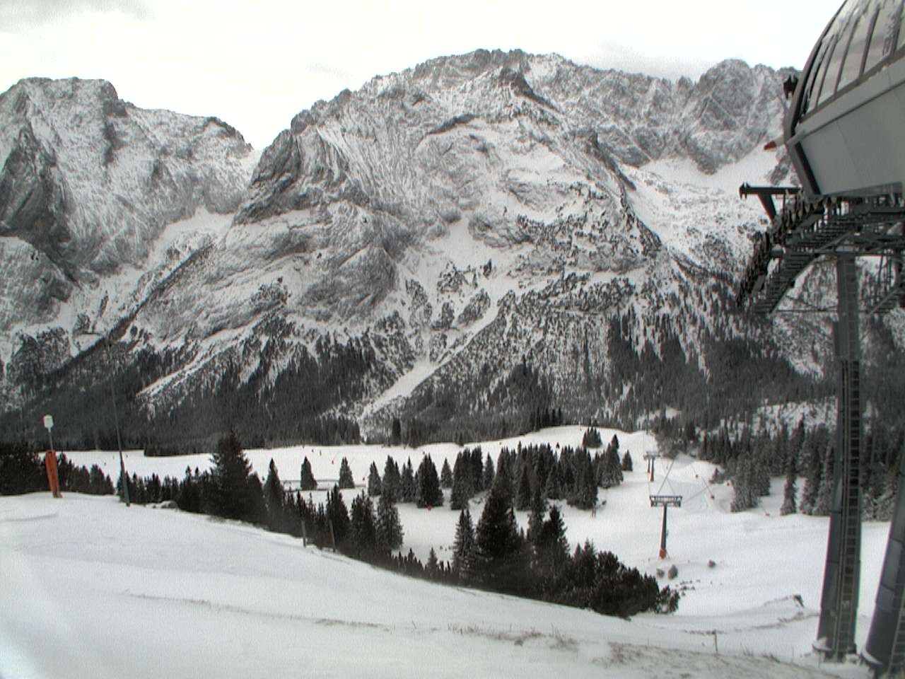 Archiv Foto Webcam Bergstation Sesselbahn Gaistal, Ehrwalder Alm