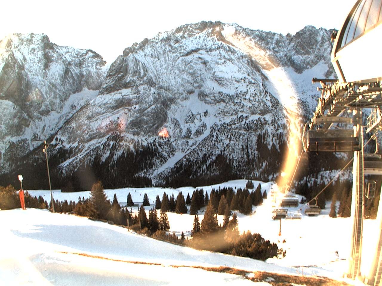 Archiv Foto Webcam Bergstation Sesselbahn Gaistal, Ehrwalder Alm
