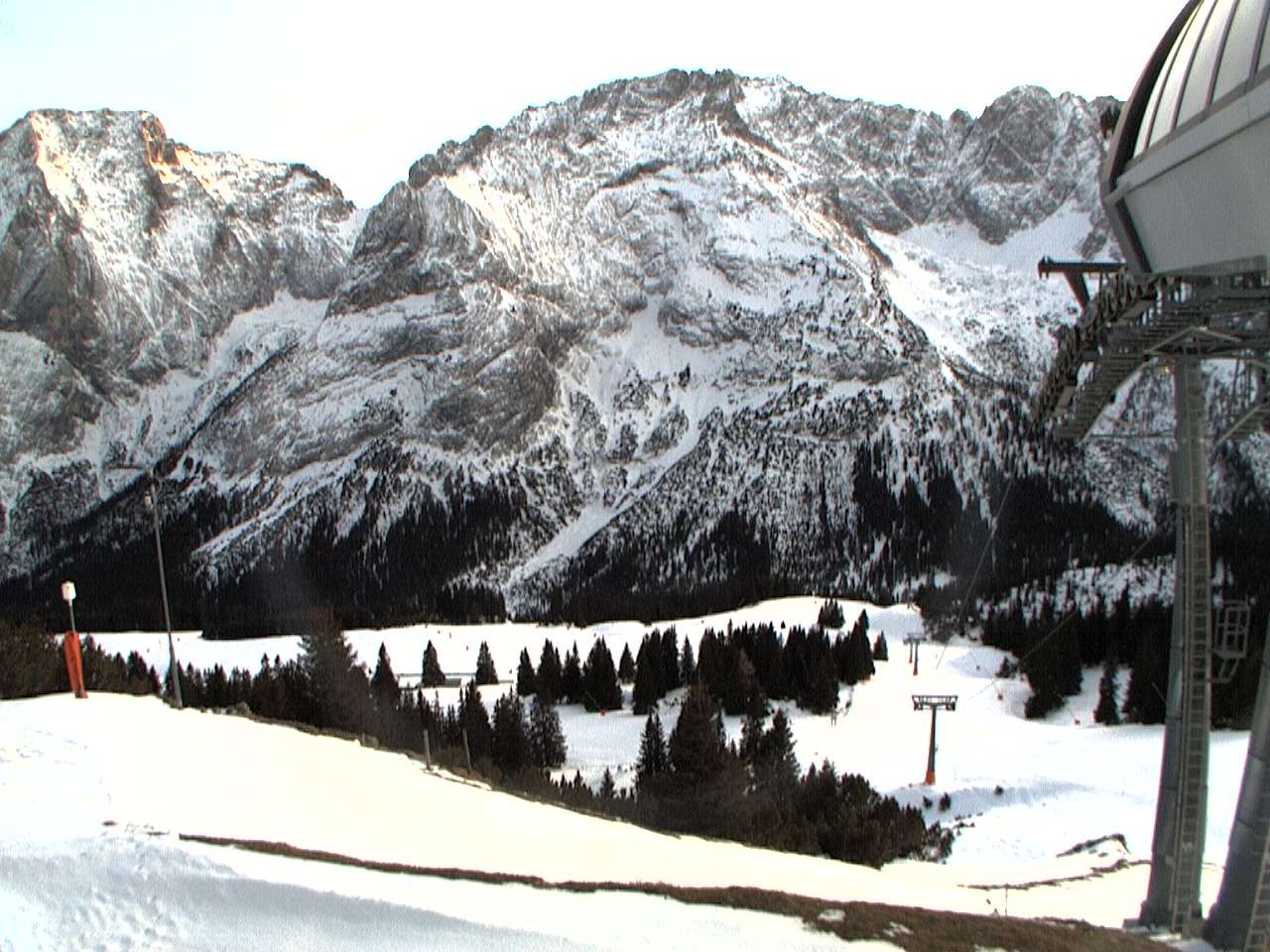 Archiv Foto Webcam Bergstation Sesselbahn Gaistal, Ehrwalder Alm