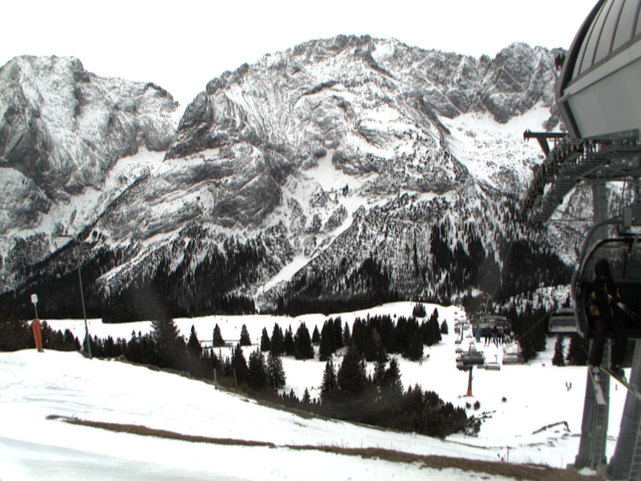 Archiv Foto Webcam Bergstation Sesselbahn Gaistal, Ehrwalder Alm