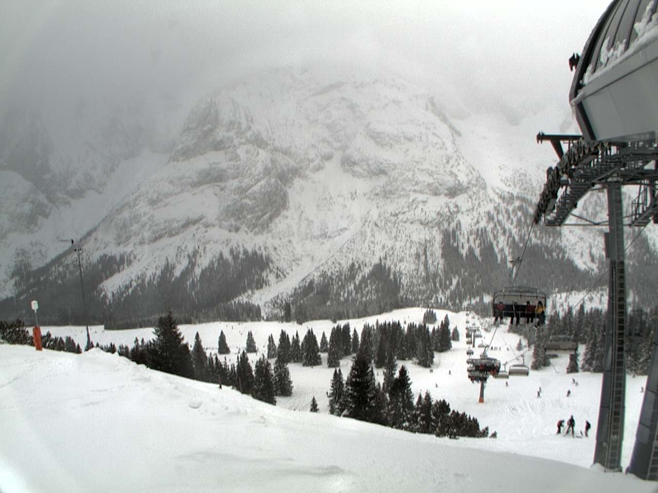 Archiv Foto Webcam Bergstation Sesselbahn Gaistal, Ehrwalder Alm