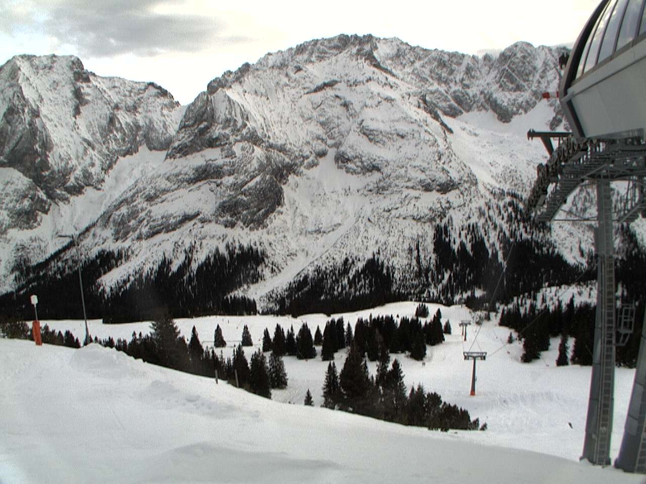 Archiv Foto Webcam Bergstation Sesselbahn Gaistal, Ehrwalder Alm