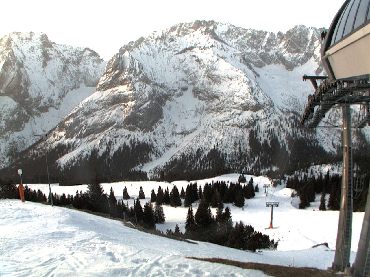 Archiv Foto Webcam Bergstation Sesselbahn Gaistal, Ehrwalder Alm