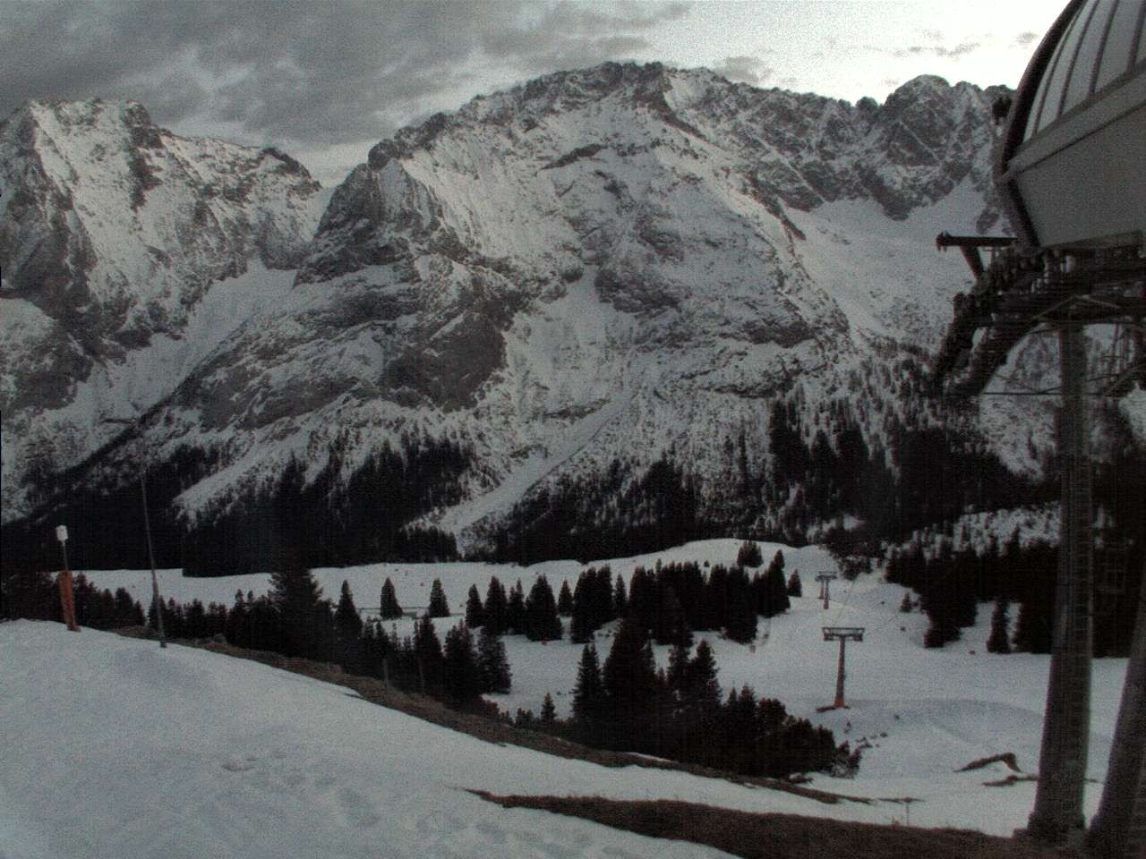 Archiv Foto Webcam Bergstation Sesselbahn Gaistal, Ehrwalder Alm