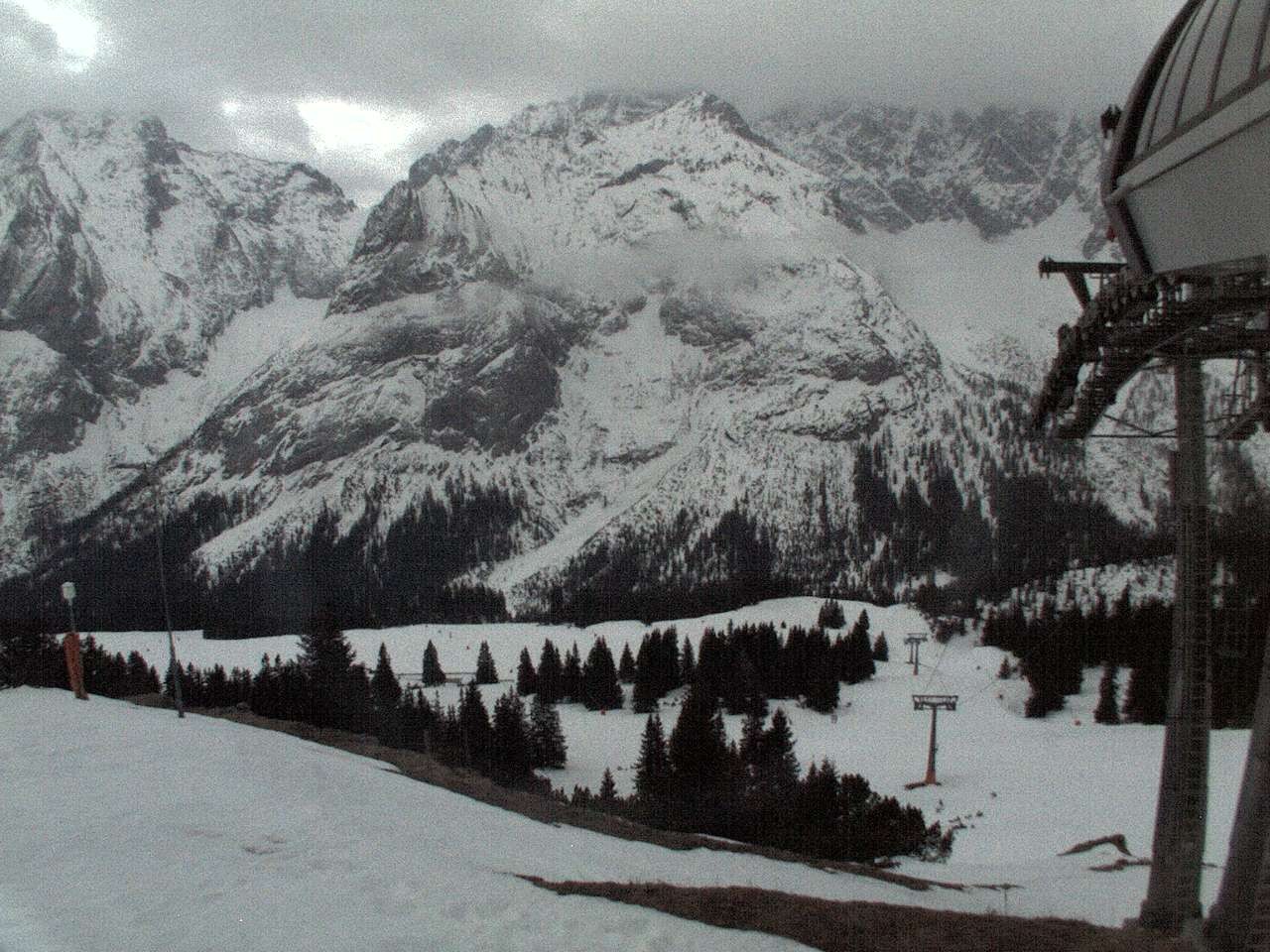 Archiv Foto Webcam Bergstation Sesselbahn Gaistal, Ehrwalder Alm