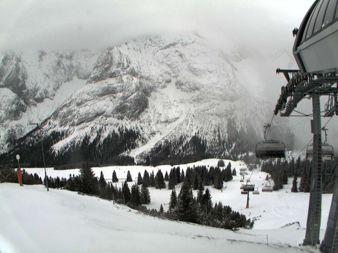 Archiv Foto Webcam Bergstation Sesselbahn Gaistal, Ehrwalder Alm