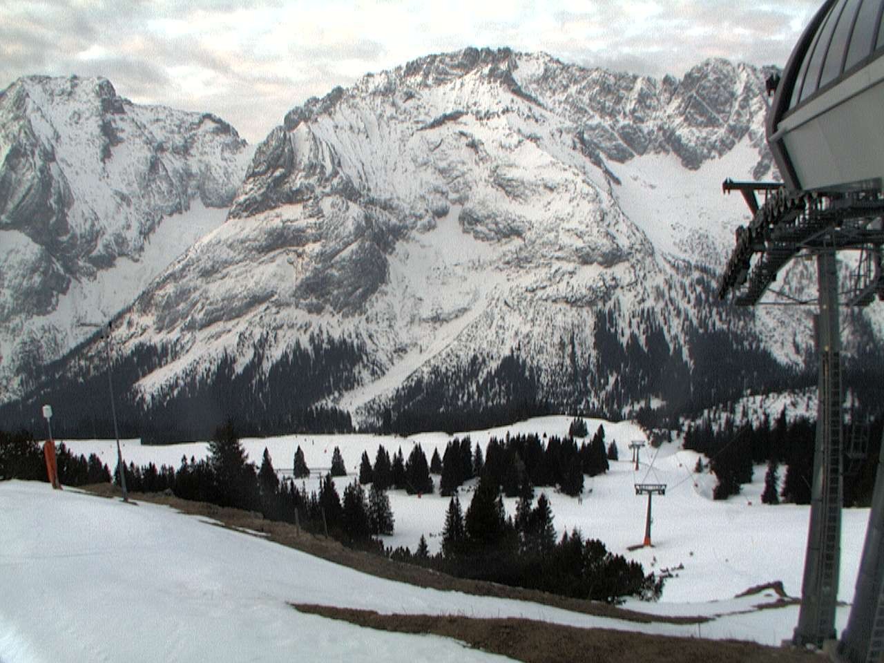 Archiv Foto Webcam Bergstation Sesselbahn Gaistal, Ehrwalder Alm
