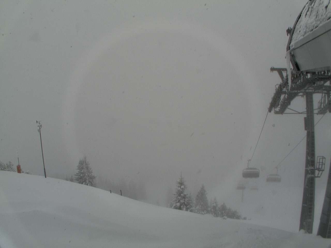 Archived image Webcam mountain station chairlift "Gaistal", "Ehrwalder Alm"