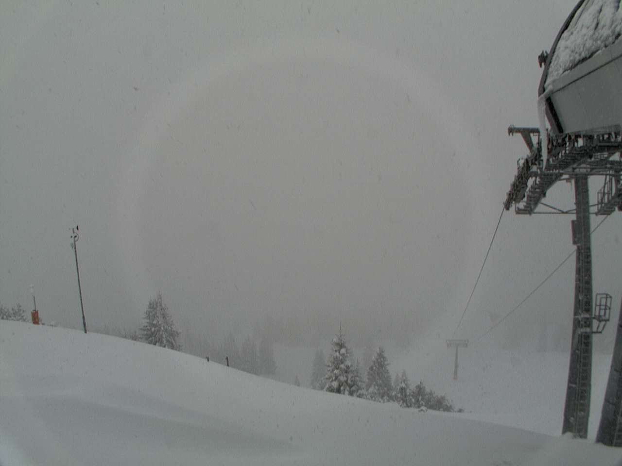 Archived image Webcam mountain station chairlift "Gaistal", "Ehrwalder Alm"