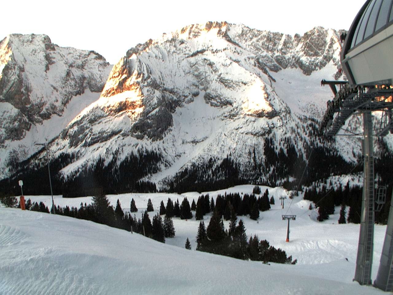 Archiv Foto Webcam Bergstation Sesselbahn Gaistal, Ehrwalder Alm