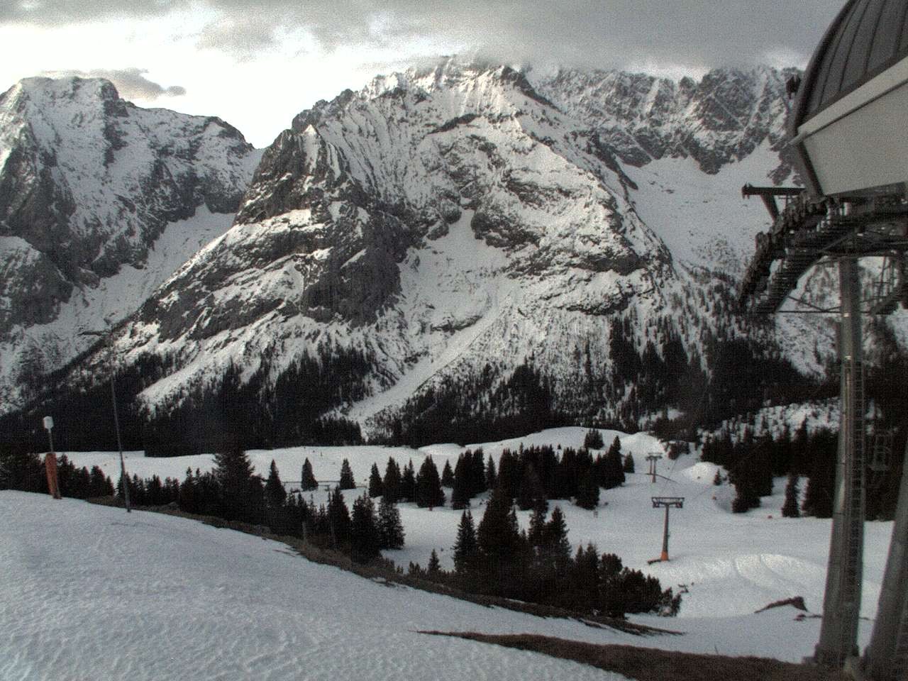 Archiv Foto Webcam Bergstation Sesselbahn Gaistal, Ehrwalder Alm