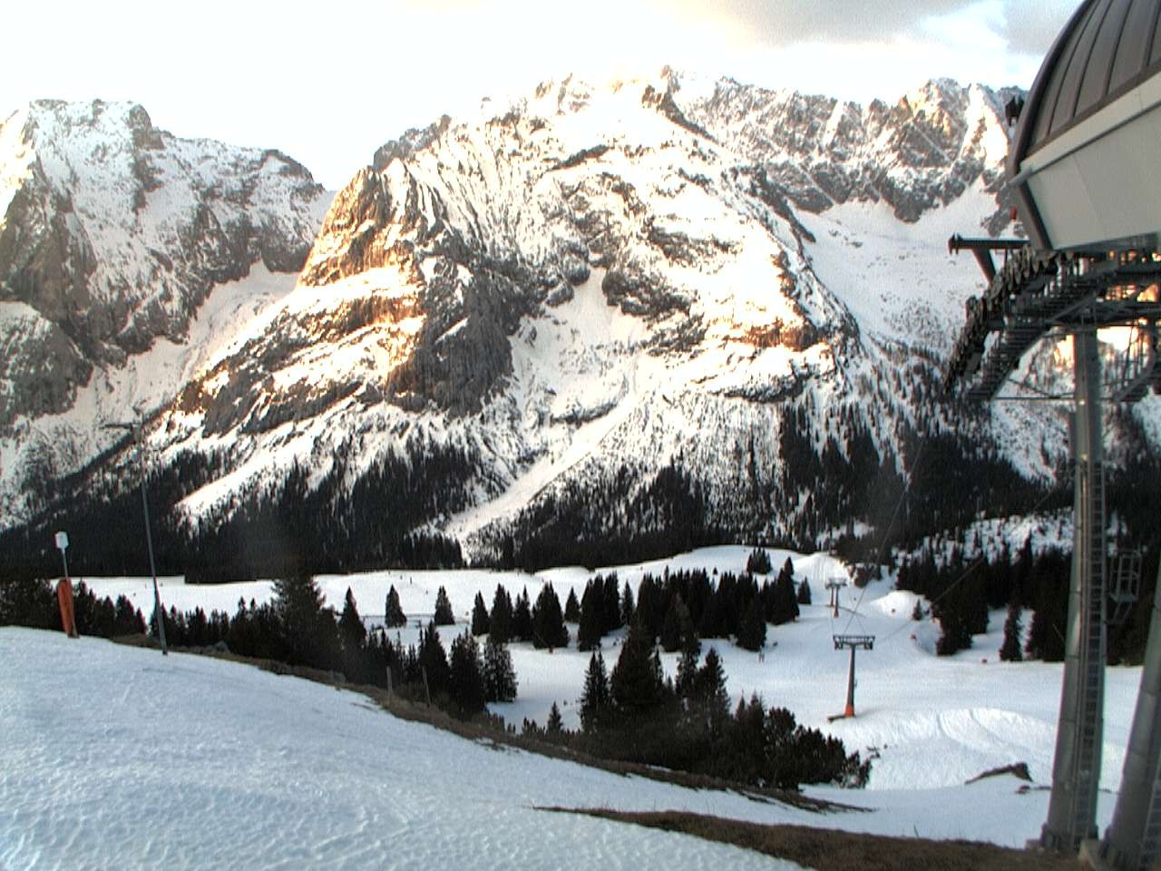 Archiv Foto Webcam Bergstation Sesselbahn Gaistal, Ehrwalder Alm