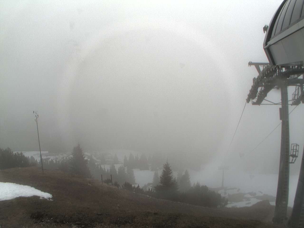 Archived image Webcam mountain station chairlift "Gaistal", "Ehrwalder Alm"