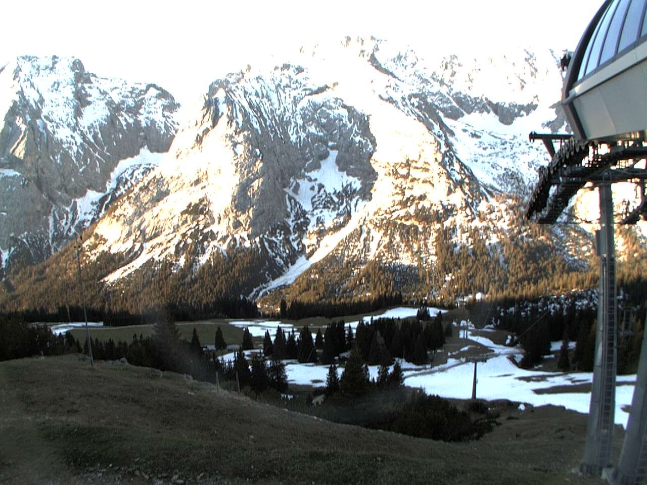 Archiv Foto Webcam Bergstation Sesselbahn Gaistal, Ehrwalder Alm