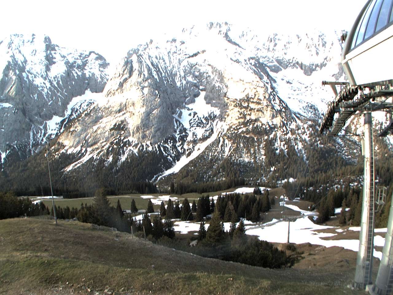 Archiv Foto Webcam Bergstation Sesselbahn Gaistal, Ehrwalder Alm
