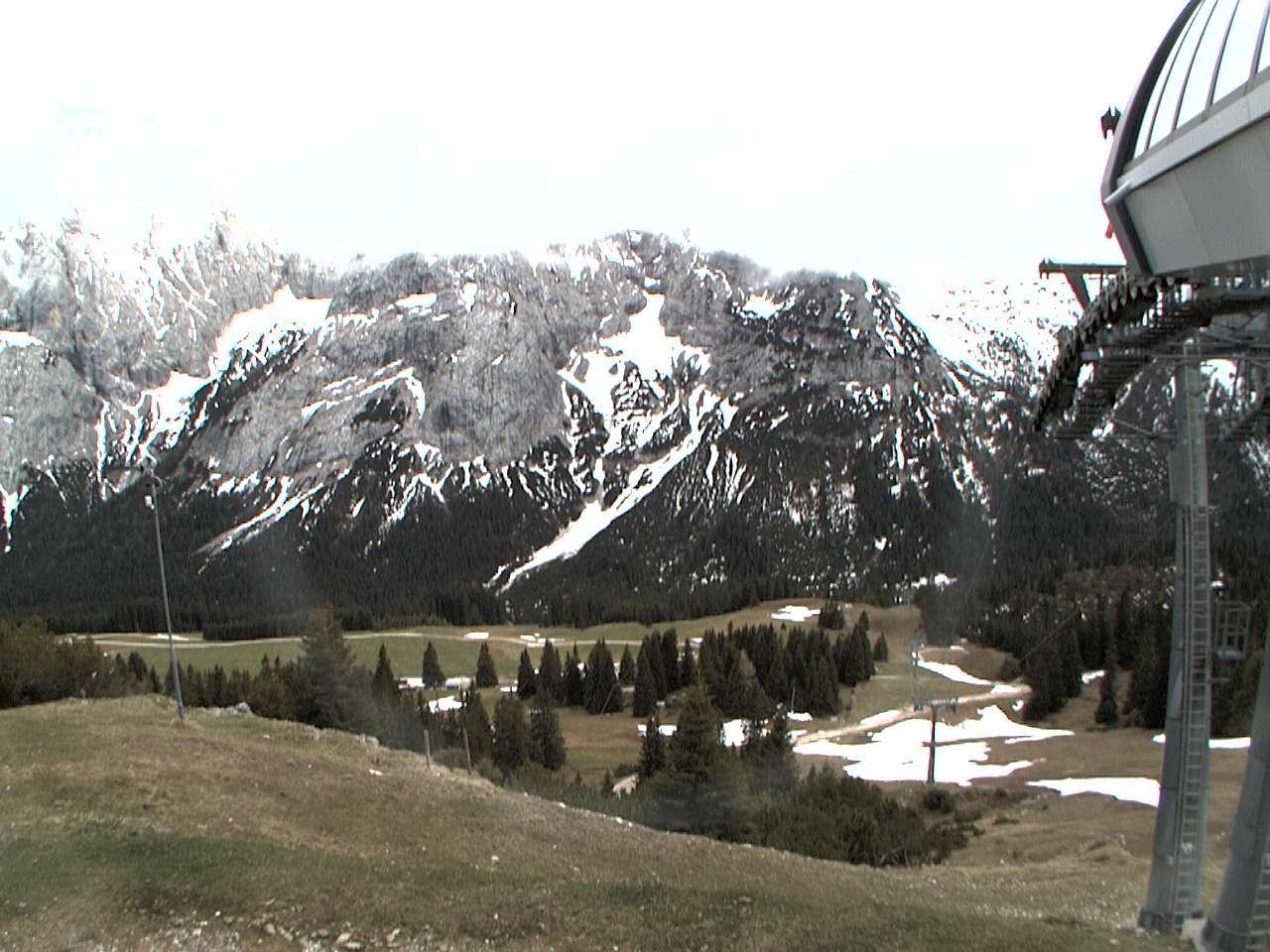 Archiv Foto Webcam Bergstation Sesselbahn Gaistal, Ehrwalder Alm
