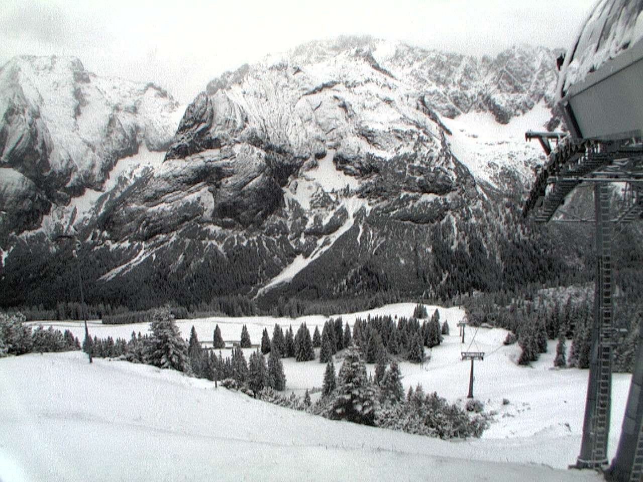 Archiv Foto Webcam Bergstation Sesselbahn Gaistal, Ehrwalder Alm