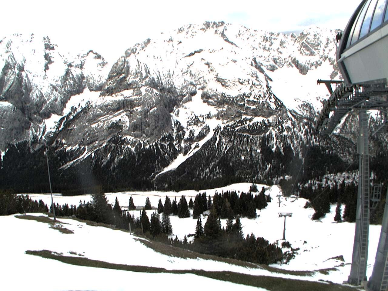 Archiv Foto Webcam Bergstation Sesselbahn Gaistal, Ehrwalder Alm
