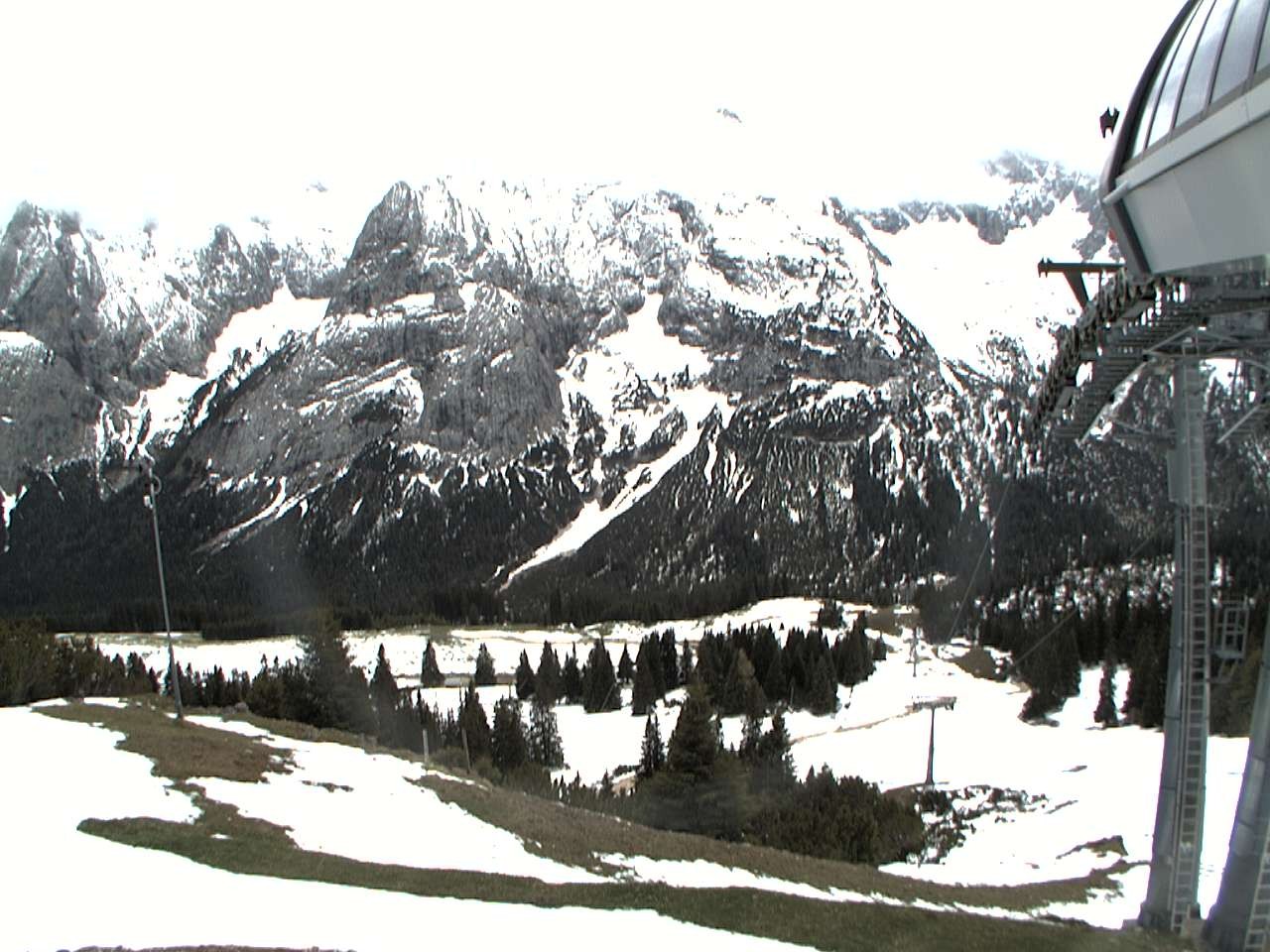 Archiv Foto Webcam Bergstation Sesselbahn Gaistal, Ehrwalder Alm