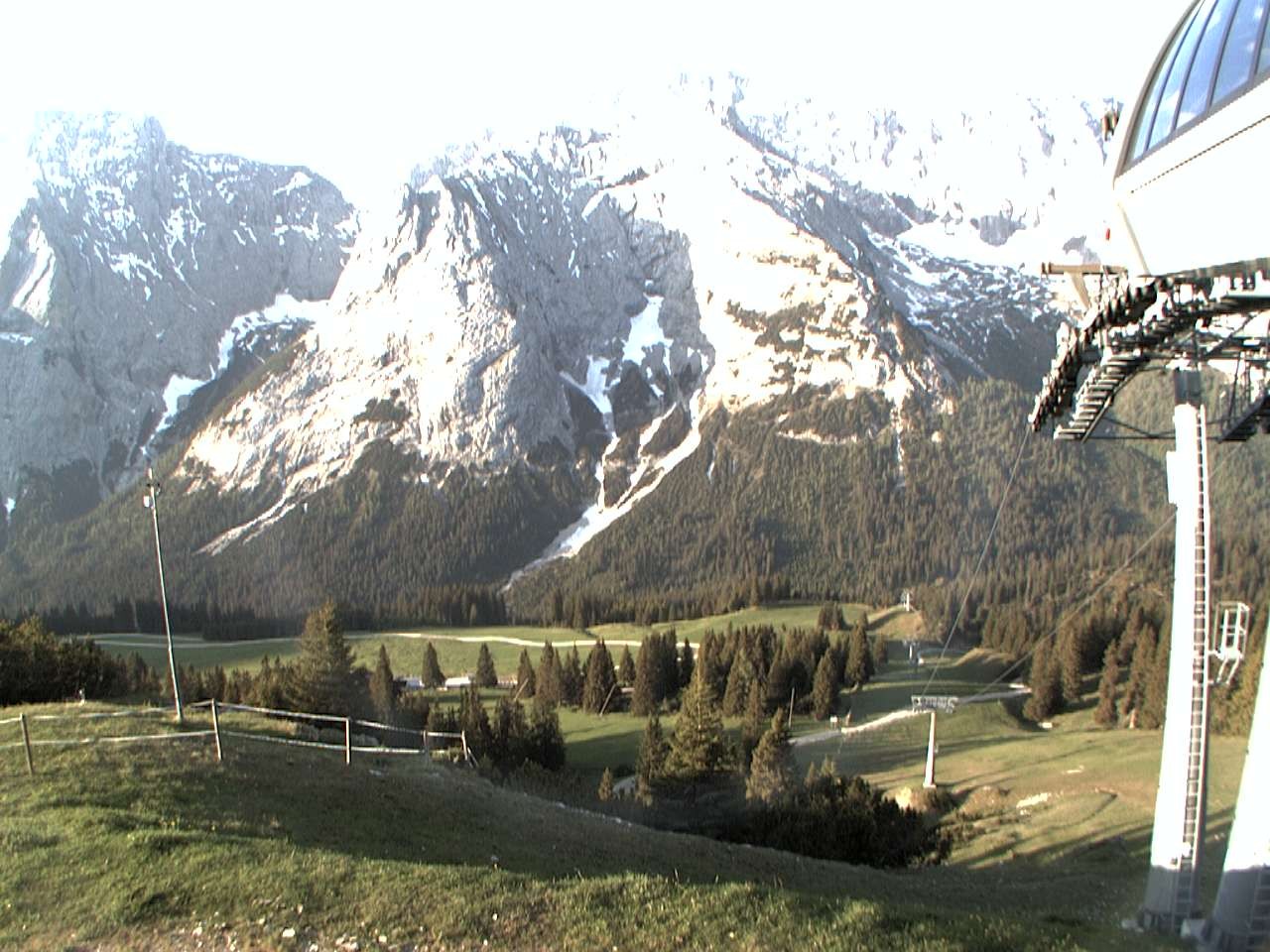 Archiv Foto Webcam Bergstation Sesselbahn Gaistal, Ehrwalder Alm