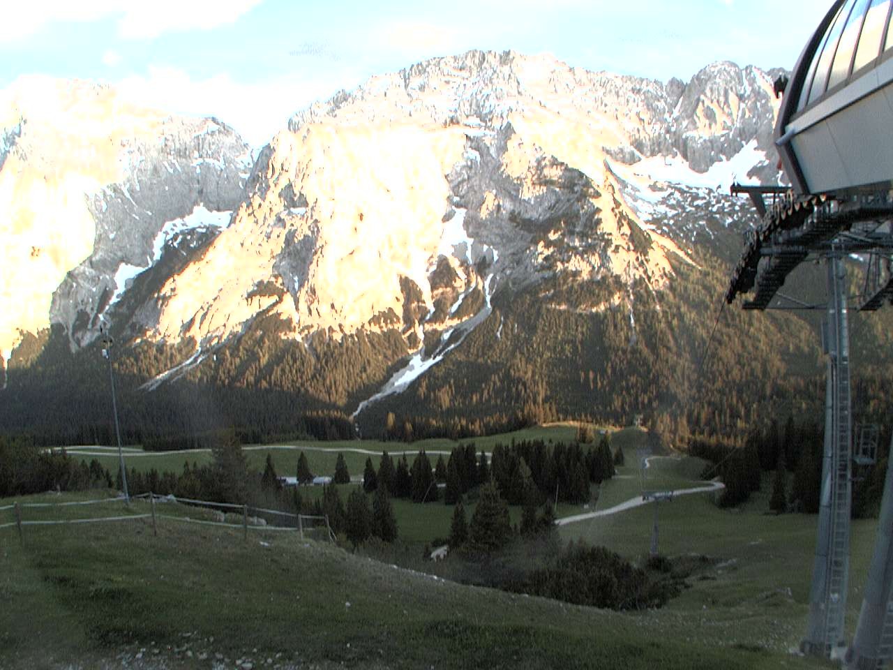 Archiv Foto Webcam Bergstation Sesselbahn Gaistal, Ehrwalder Alm