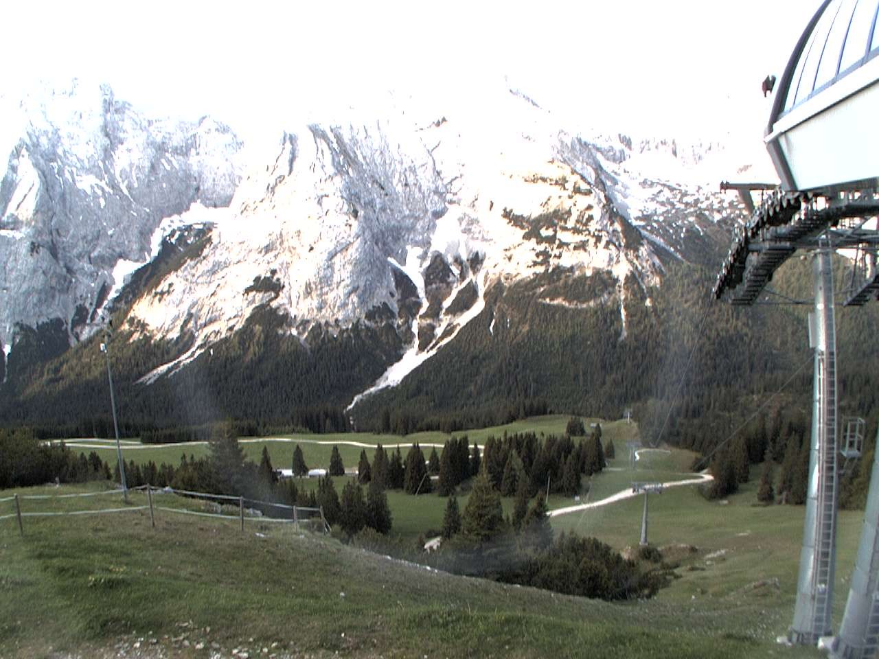Archiv Foto Webcam Bergstation Sesselbahn Gaistal, Ehrwalder Alm