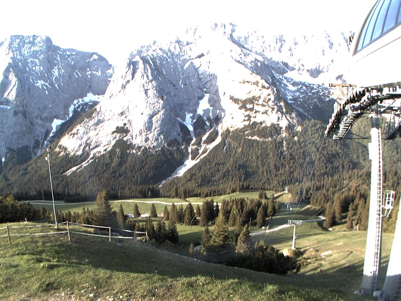 Archiv Foto Webcam Bergstation Sesselbahn Gaistal, Ehrwalder Alm