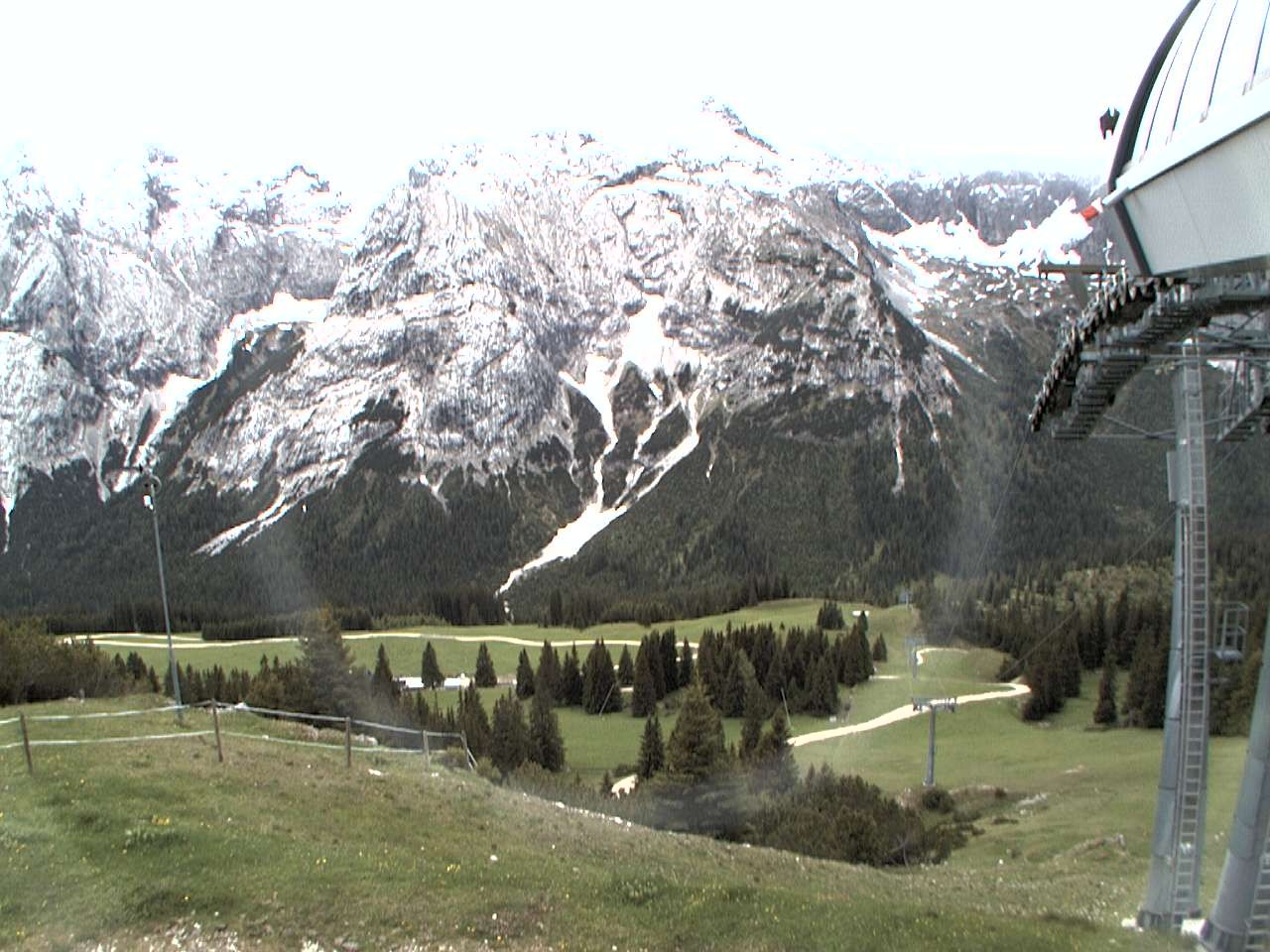 Archiv Foto Webcam Bergstation Sesselbahn Gaistal, Ehrwalder Alm